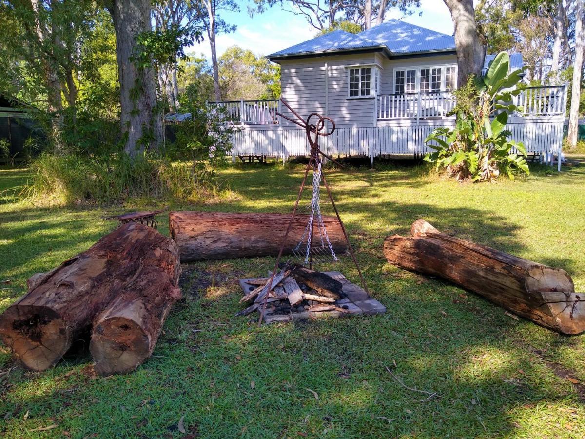 Lake Weyba Noosa Lodge & Kangaroos Переджиан Бийч Екстериор снимка