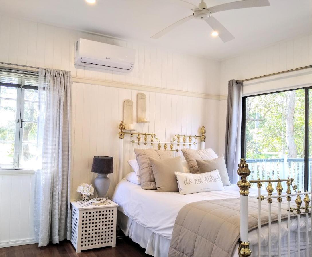Lake Weyba Noosa Lodge & Kangaroos Переджиан Бийч Екстериор снимка